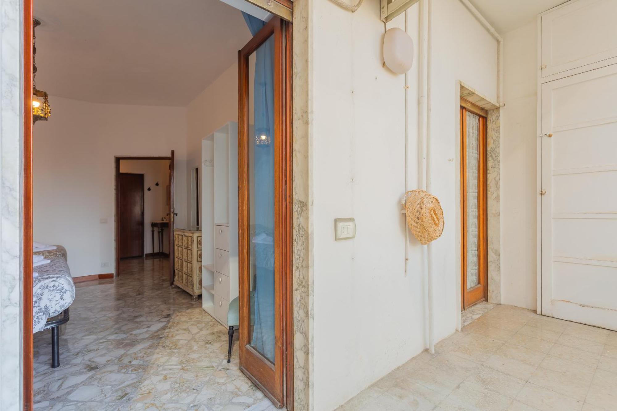 Golden And Silver Apartments By Wonderful Italy Bari Extérieur photo